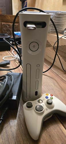 Microsoft xbox 360 slim - slim, 4gb